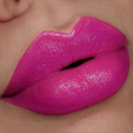 Губная помада Barra de Labios Pretty & Plump L.A. Girl, Spiffy