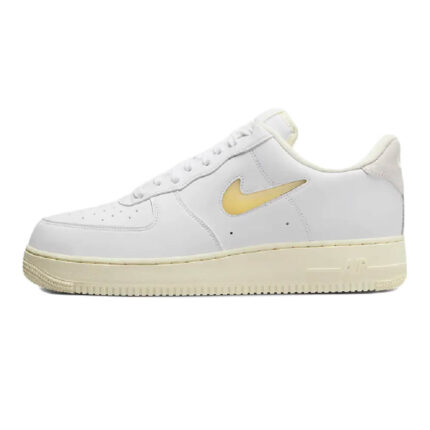 Кроссовки Nike Air Force 1 &apos;07 LX, белый/желтый