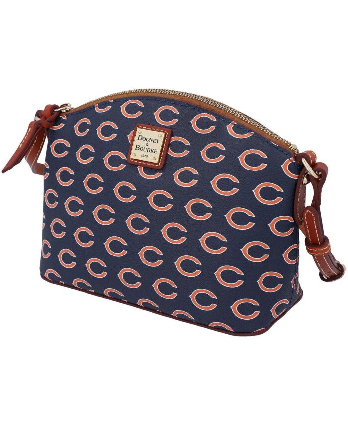 Женская сумка через плечо Chicago Bears Signature Suki со средним ремешком Dooney & Bourke, синий