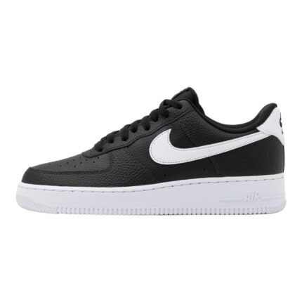 Кроссовки Nike Air Force 1 &apos;07, черно-белый